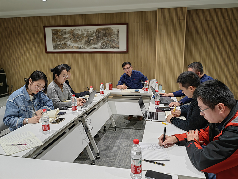 迎难而上 开拓进取